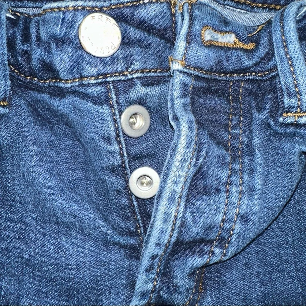 Free people womans jeans size 26 button fly‎ denim Skinny